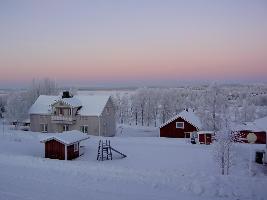 Lomamaja Pekonen Apartments Muonio Esterno foto